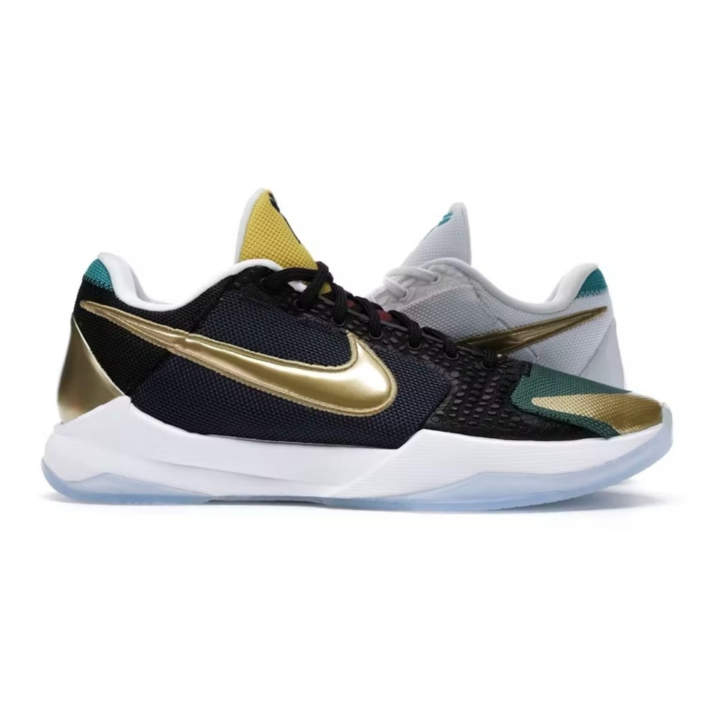 Deadstock Kobe x UNDFTD What If Pack